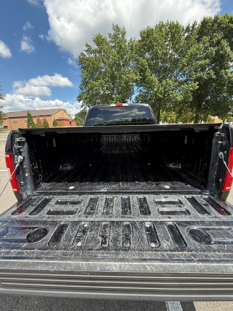 Photo 14 of this FORD F150