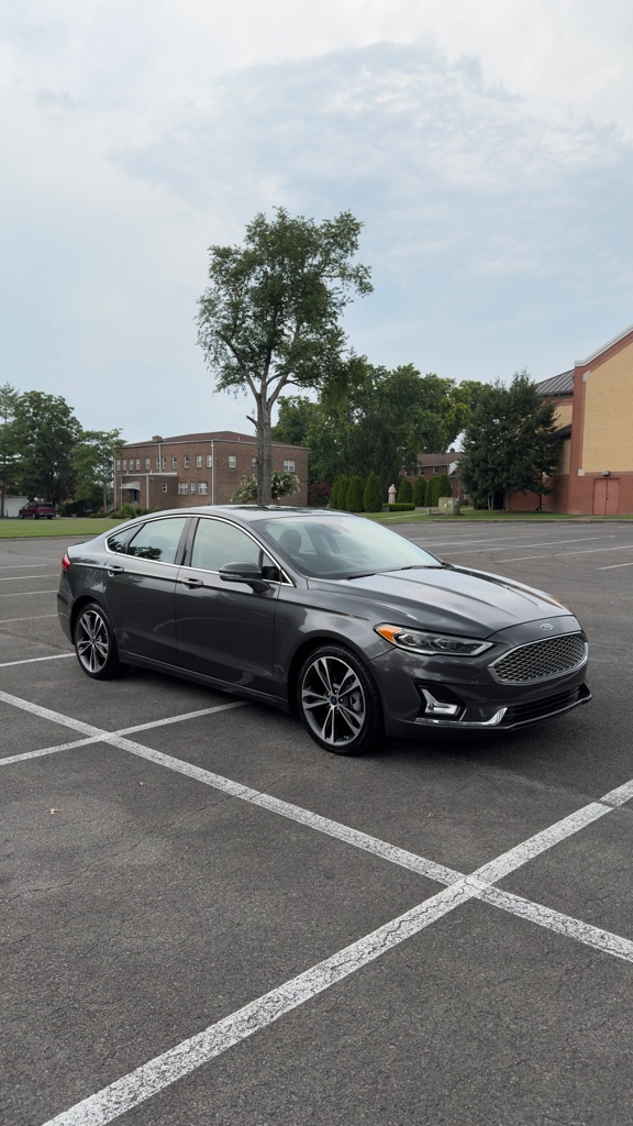 Photo 4 of this FORD FUSION