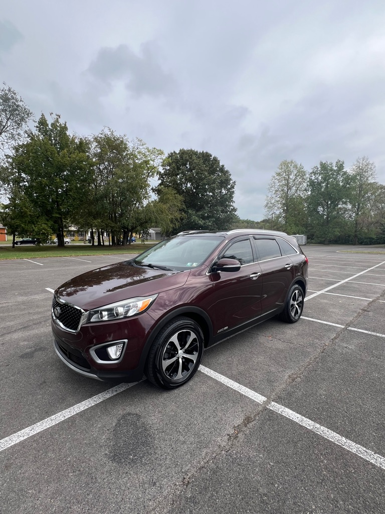 Photo 2 of this KIA SORENTO