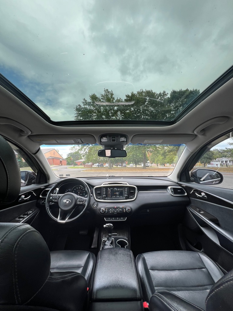 Photo 9 of this KIA SORENTO