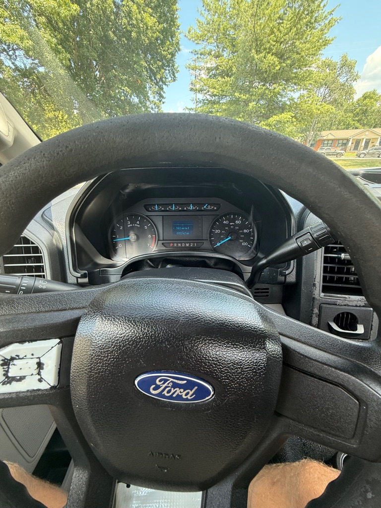 Photo 12 of this FORD F250