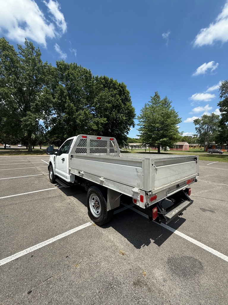 Photo 9 of this FORD F250