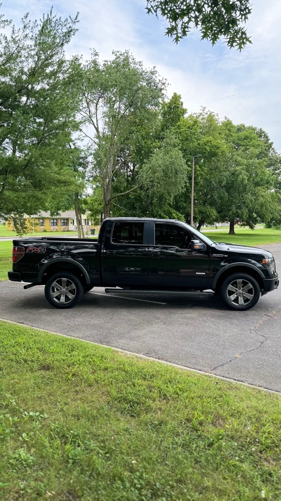 Photo 2 of this FORD F150