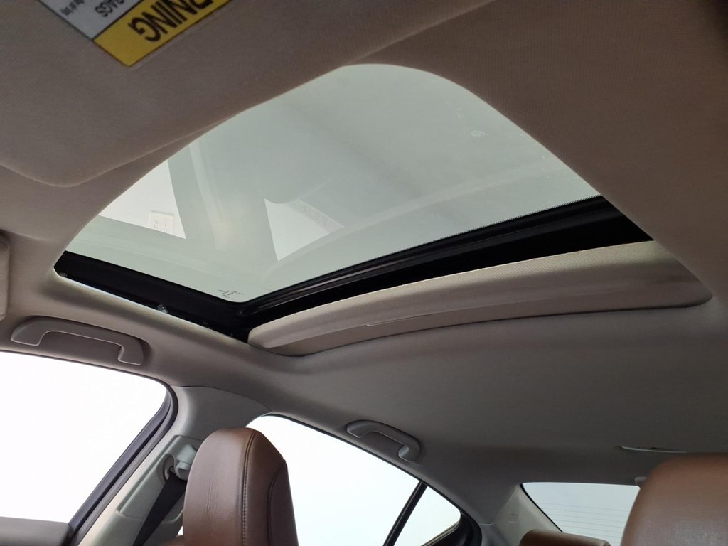 Photo 22 of this ACURA ILX