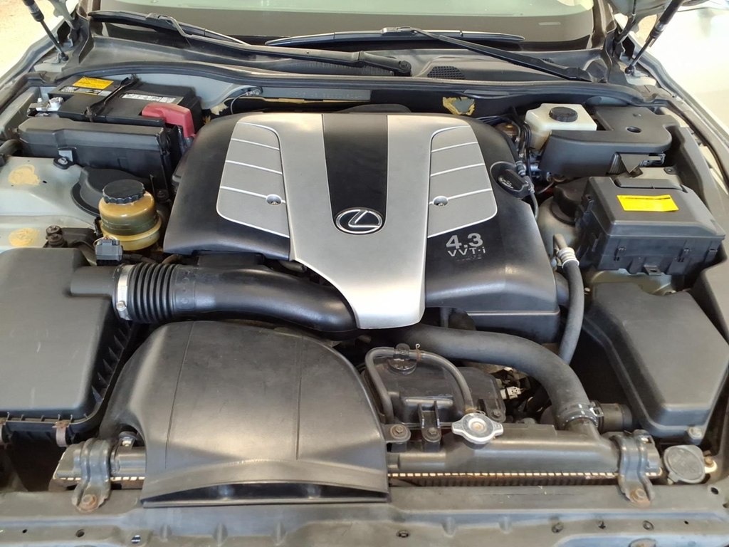 Photo 18 of this LEXUS SC 430