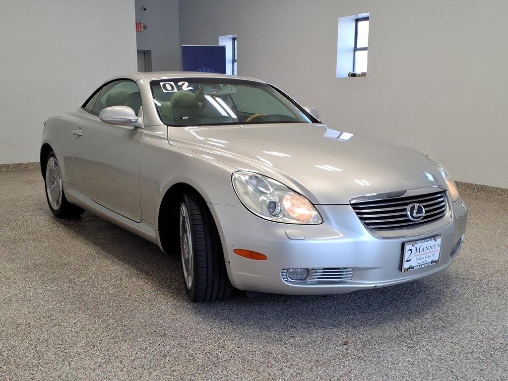 Photo 3 of this LEXUS SC 430