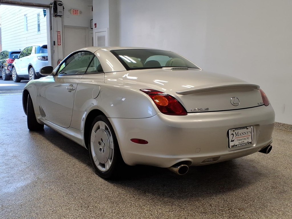 Photo 6 of this LEXUS SC 430