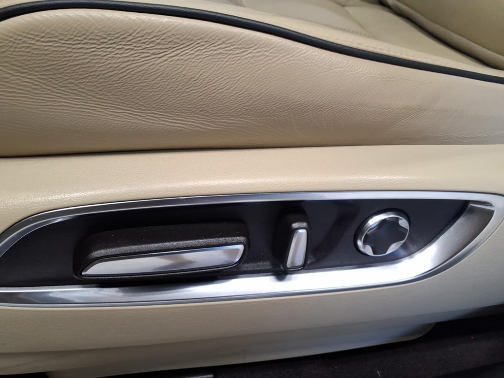 Photo 19 of this ACURA MDX
