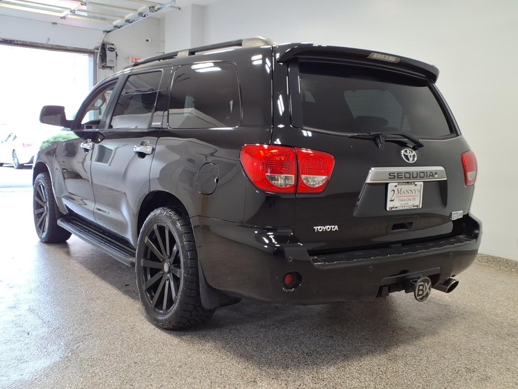 Photo 6 of this TOYOTA SEQUOIA