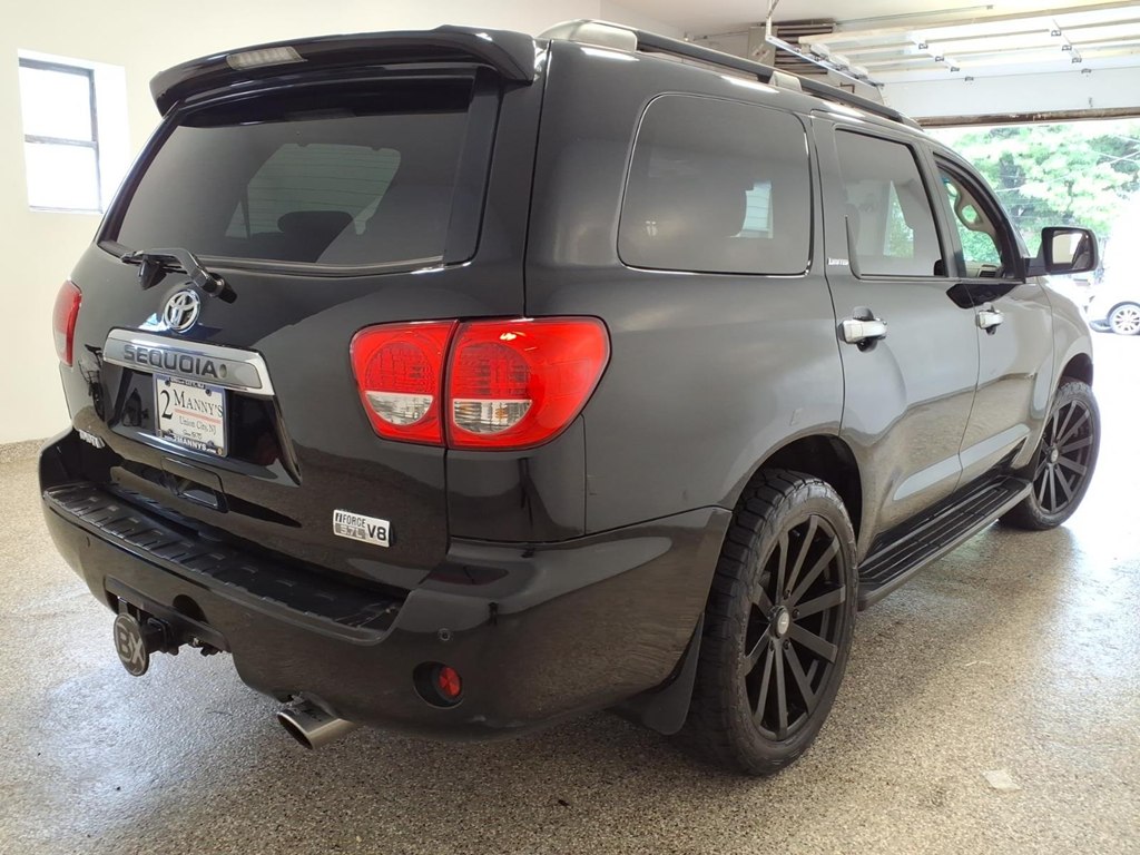 Photo 4 of this TOYOTA SEQUOIA