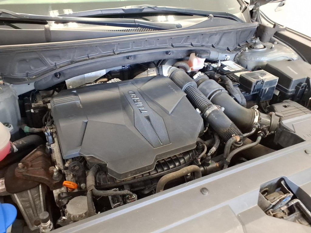Photo 24 of this HYUNDAI SANTA CRUZ