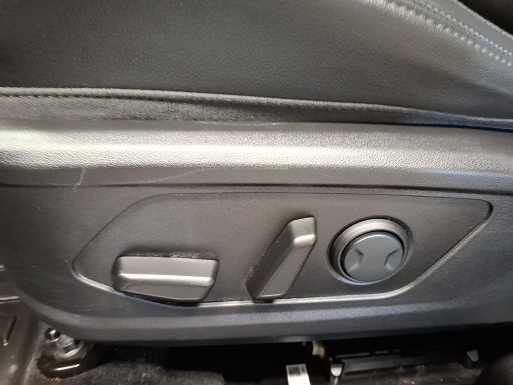 Photo 20 of this HYUNDAI SANTA CRUZ