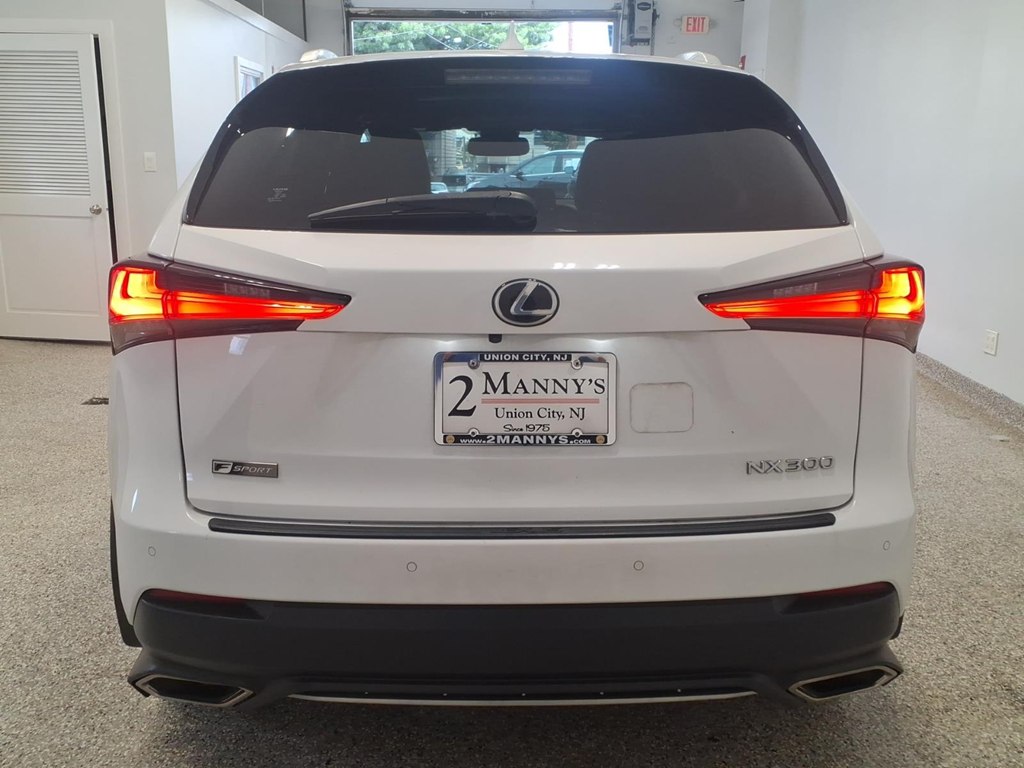 Photo 5 of this LEXUS NX 300