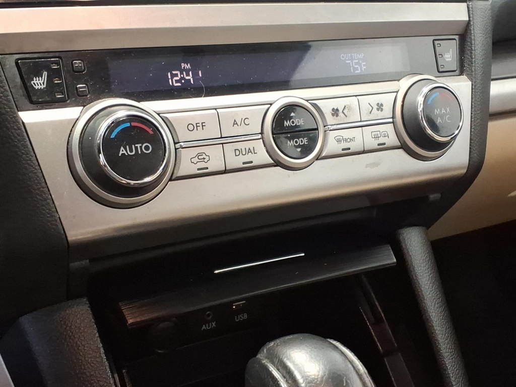 Photo 16 of this SUBARU LEGACY