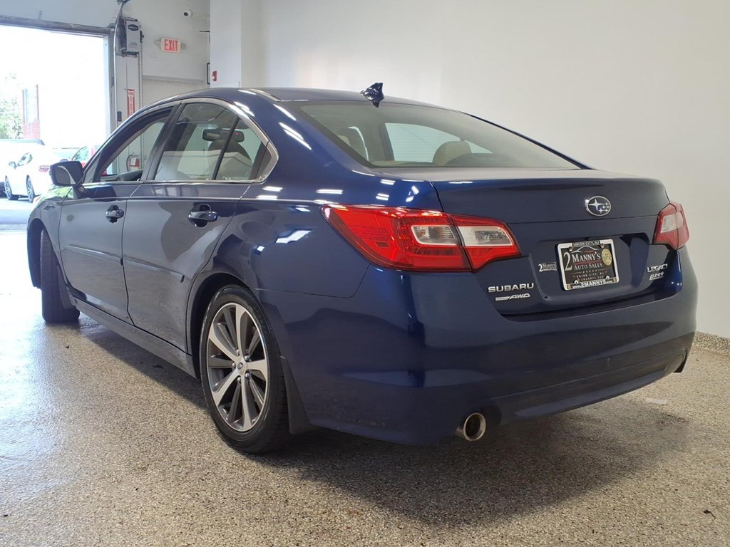 Photo 6 of this SUBARU LEGACY