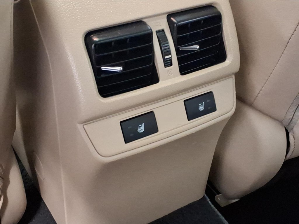 Photo 22 of this SUBARU LEGACY