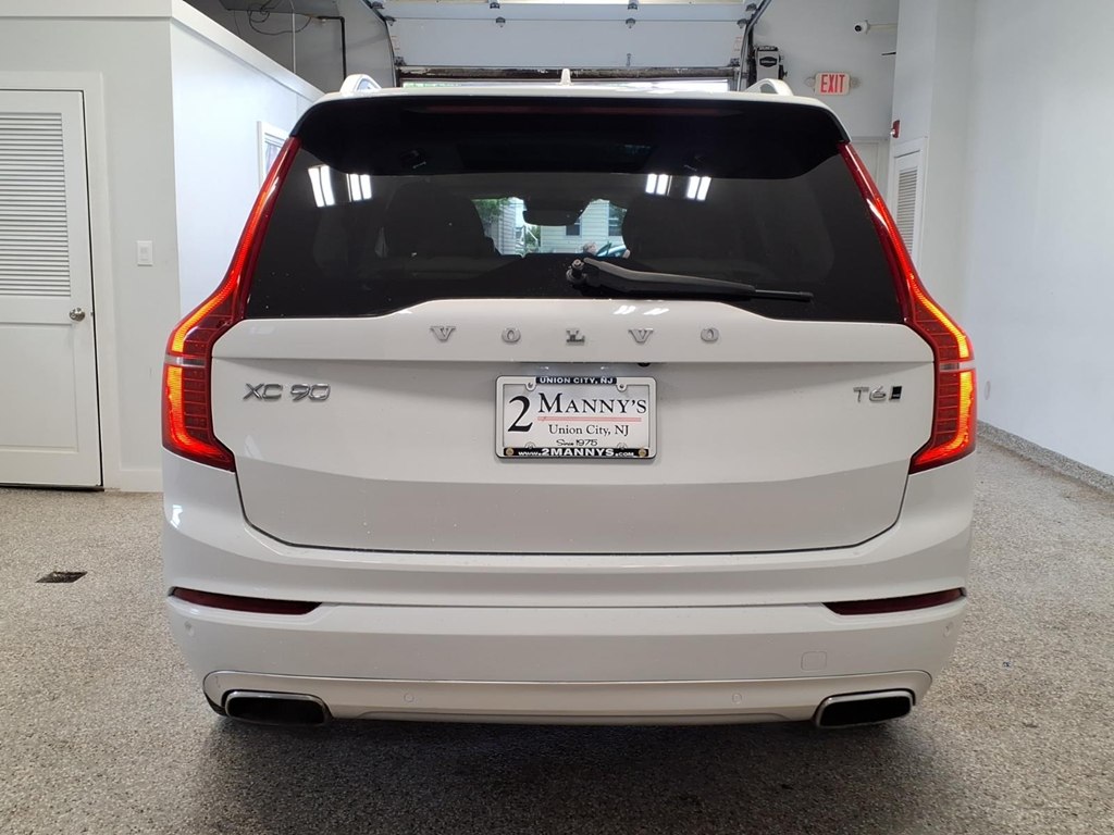 Photo 5 of this VOLVO XC90