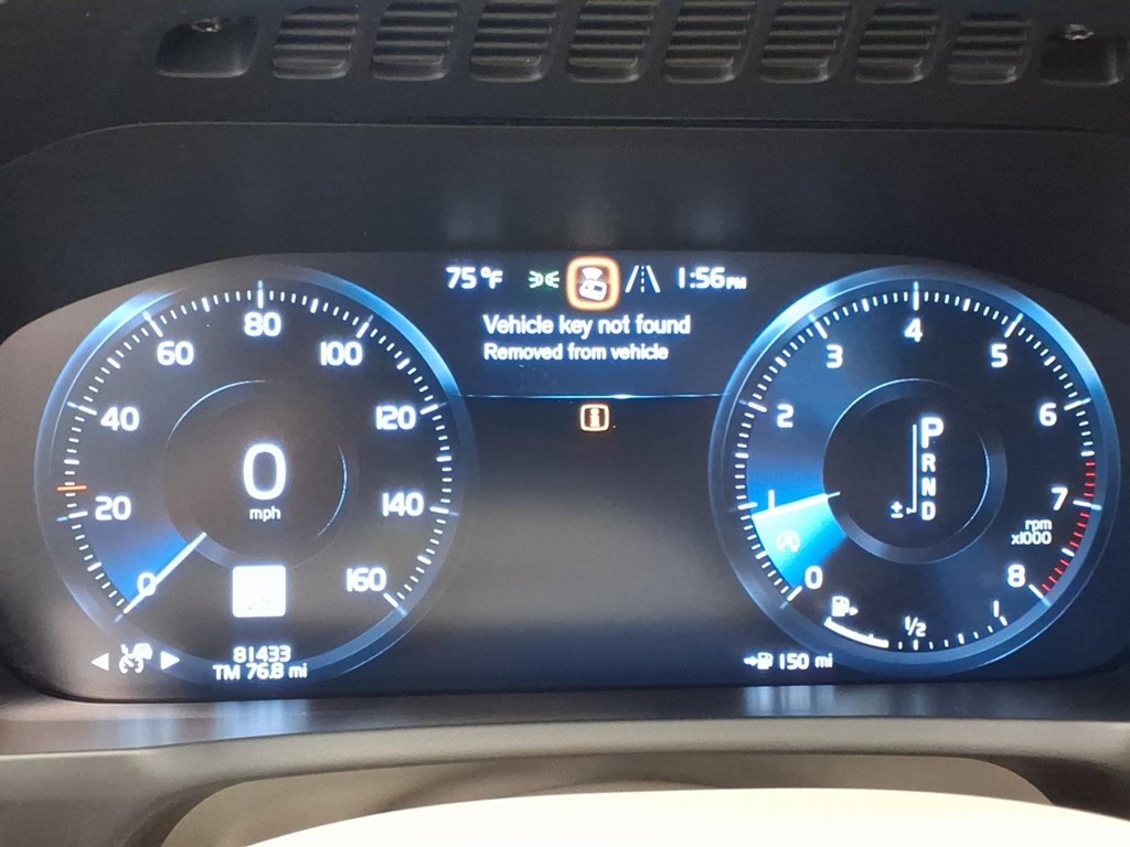 Photo 11 of this VOLVO XC90