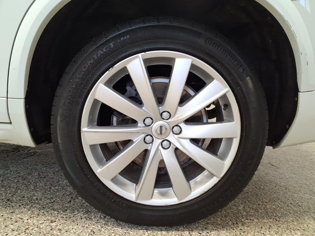 Photo 7 of this VOLVO XC90
