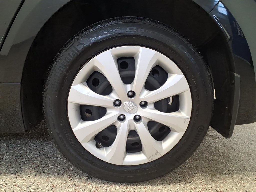 Photo 7 of this TOYOTA COROLLA
