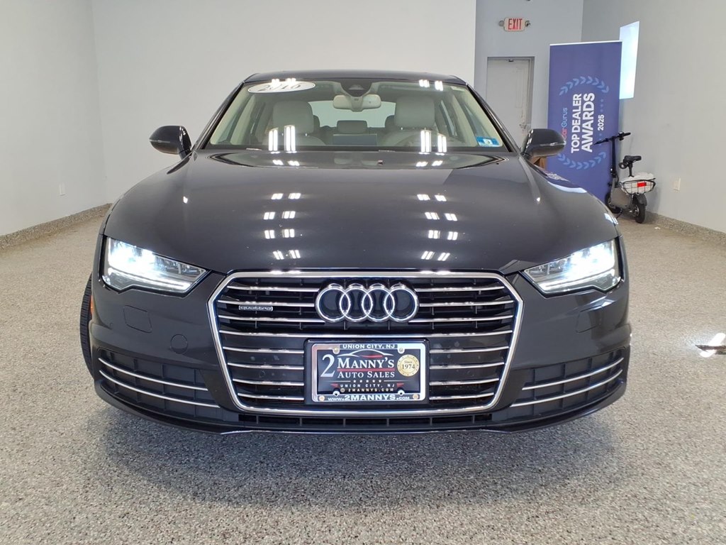 Photo 2 of this AUDI A7