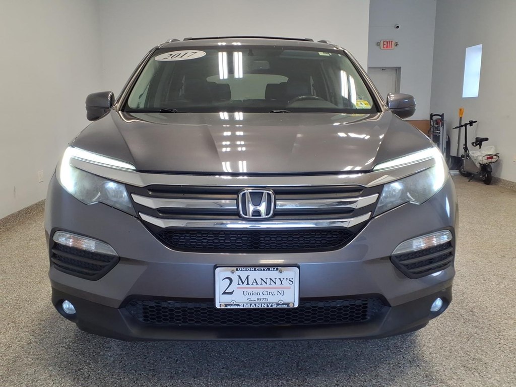 Photo 2 of this HONDA PILOT