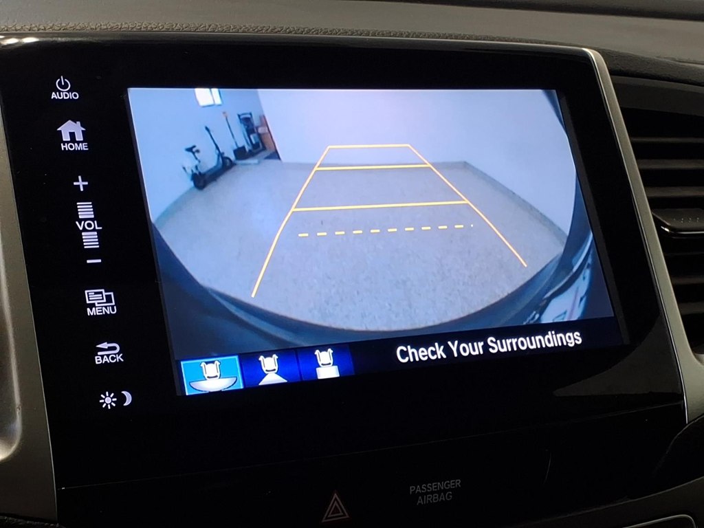 Photo 14 of this HONDA PILOT