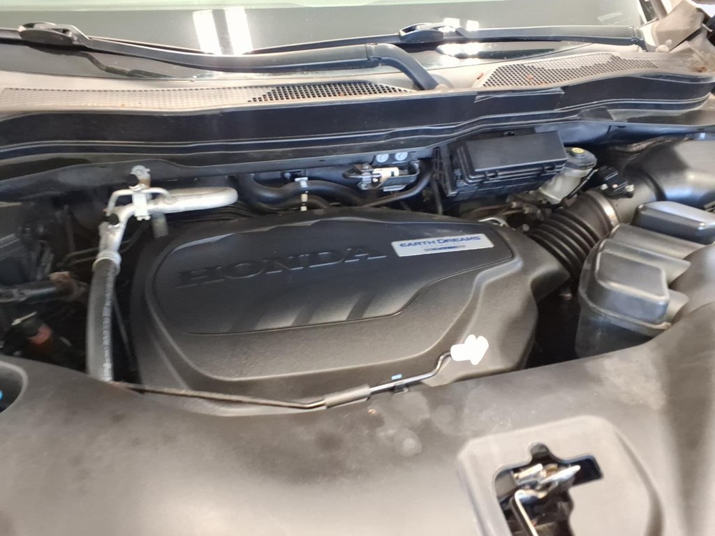 Photo 24 of this HONDA PILOT