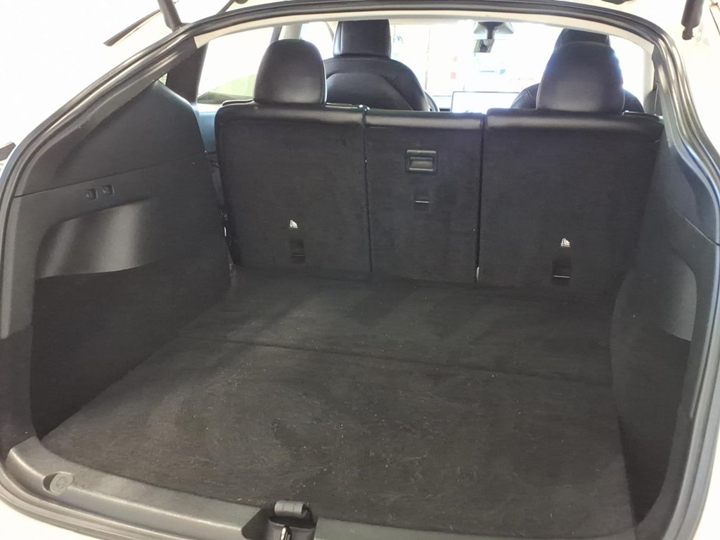 Photo 22 of this TESLA MODEL Y