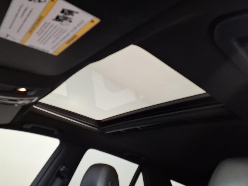 Photo 21 of this MERCEDES-BENZ GLE