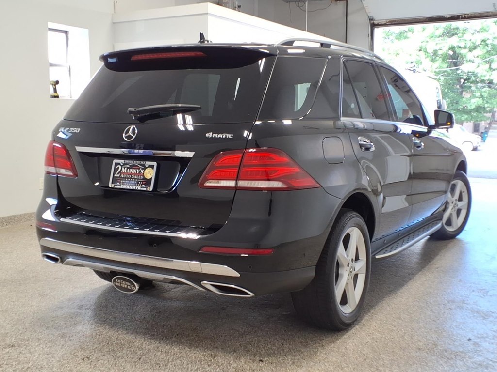 Photo 4 of this MERCEDES-BENZ GLE