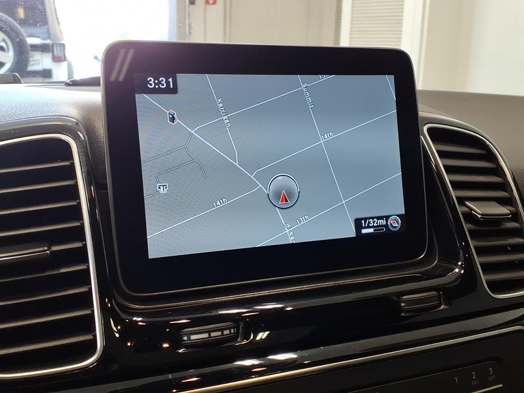 Photo 13 of this MERCEDES-BENZ GLE