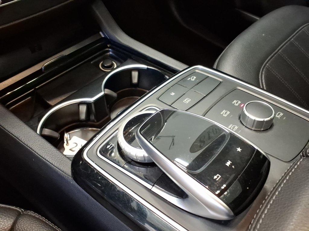 Photo 17 of this MERCEDES-BENZ GLE