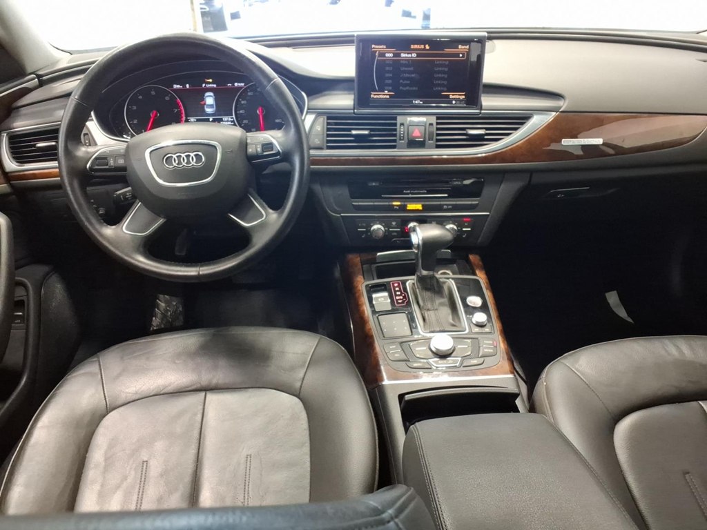 Photo 9 of this AUDI A6