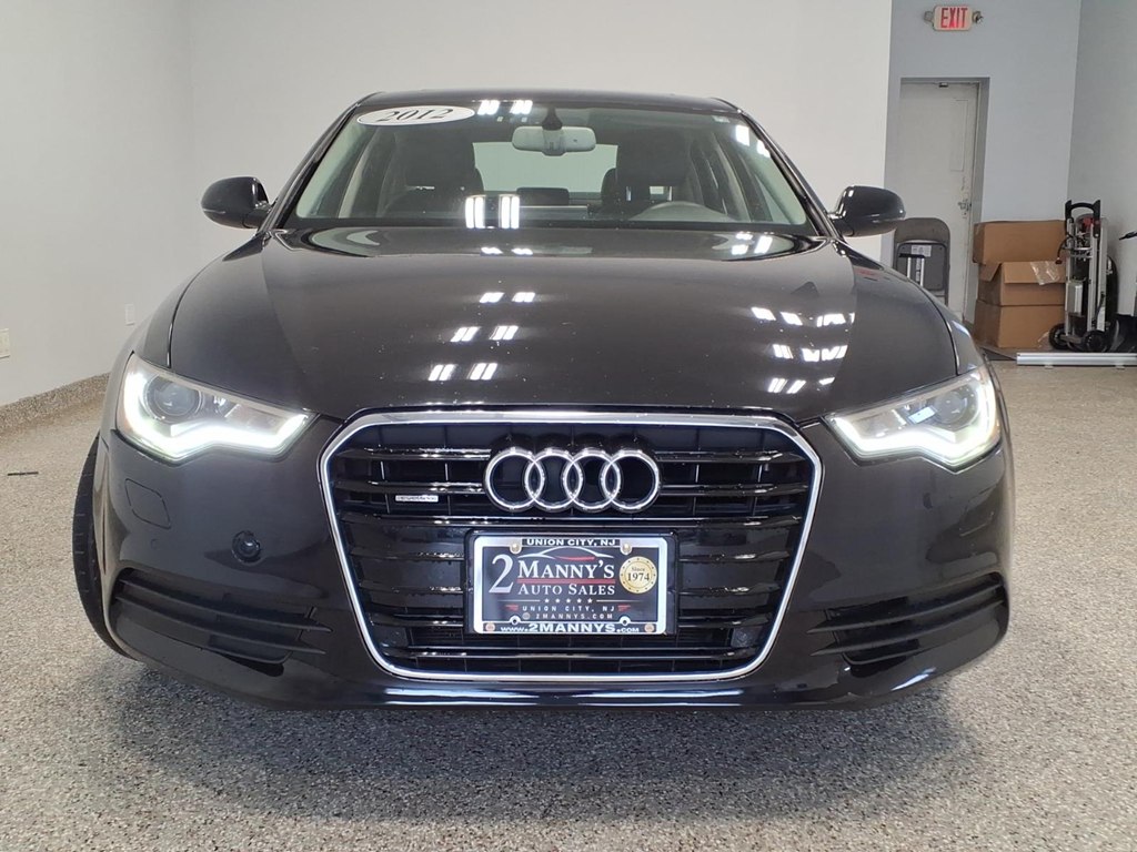 Photo 2 of this AUDI A6