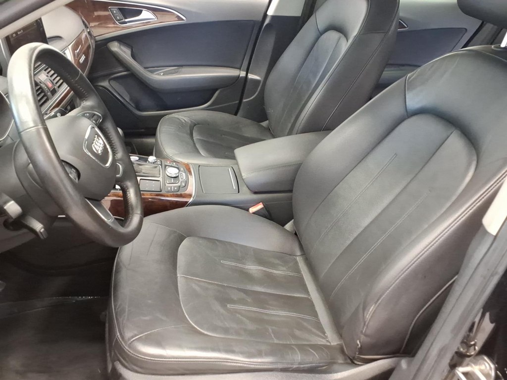 Photo 17 of this AUDI A6
