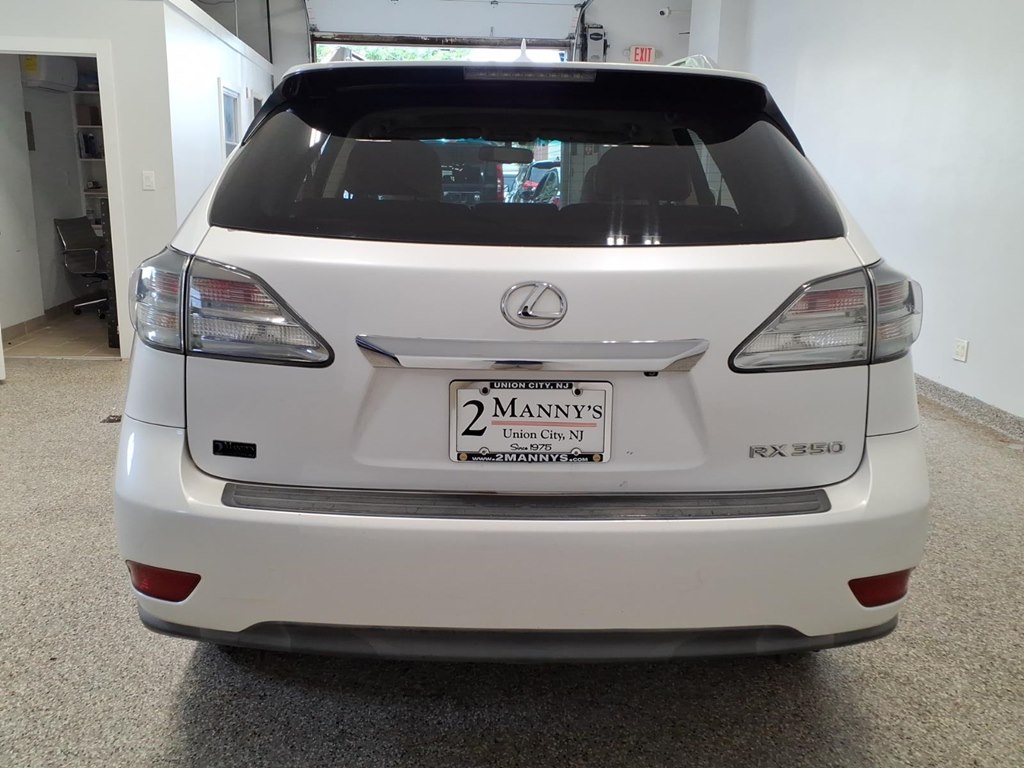 Photo 5 of this LEXUS RX 350