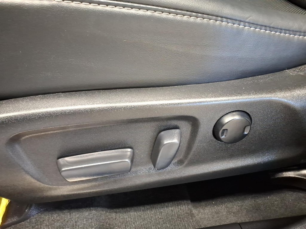 Photo 18 of this LEXUS RX 350