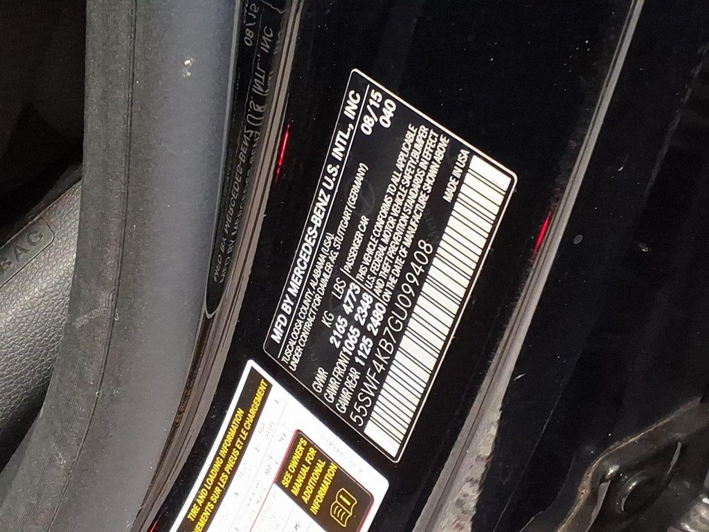 Photo 22 of this MERCEDES-BENZ C-CLASS