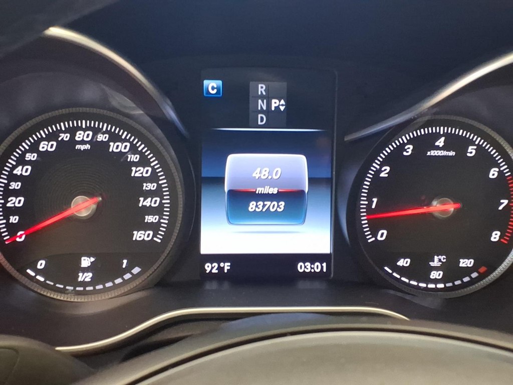 Photo 11 of this MERCEDES-BENZ C-CLASS