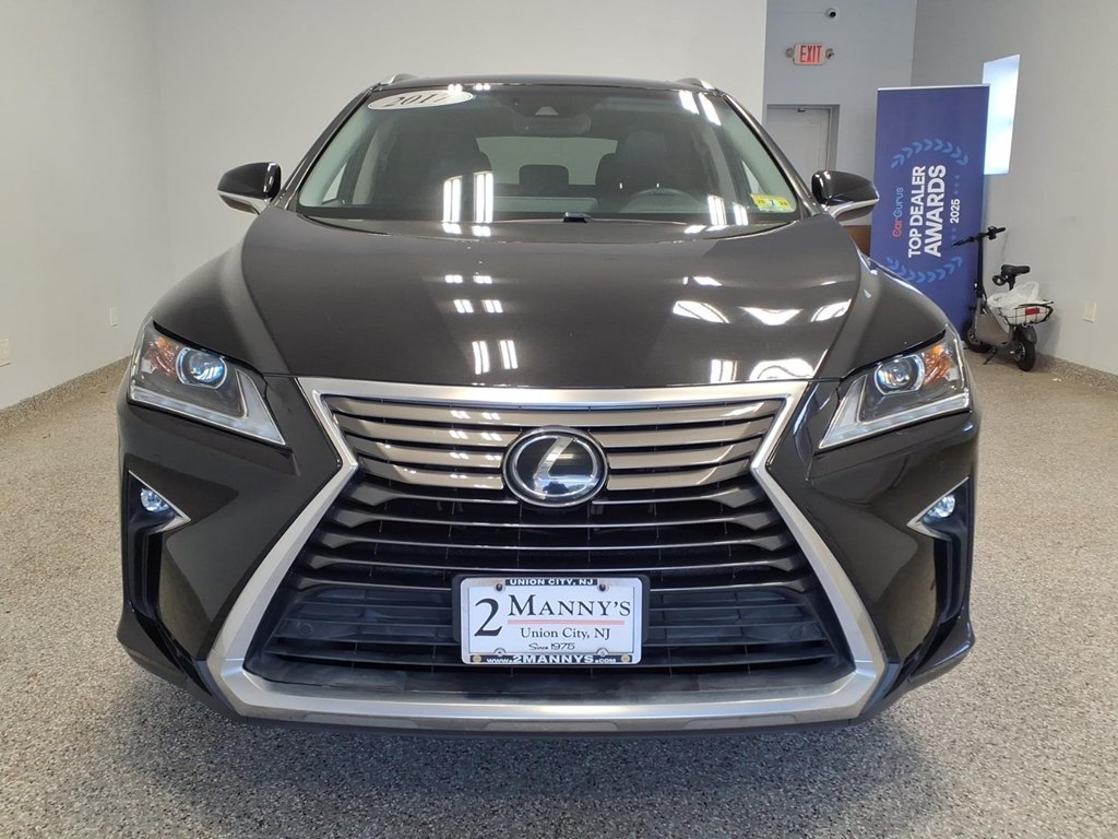 Photo 2 of this LEXUS RX 350