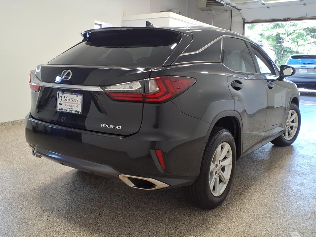 Photo 4 of this LEXUS RX 350
