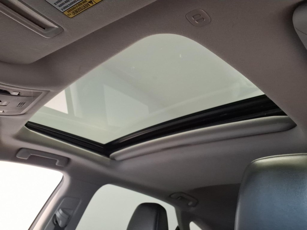 Photo 23 of this LEXUS RX 350