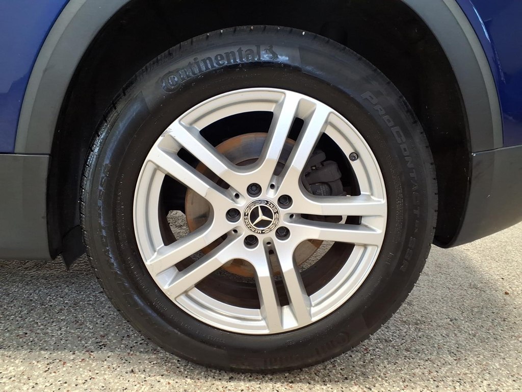 Photo 7 of this MERCEDES-BENZ GLB