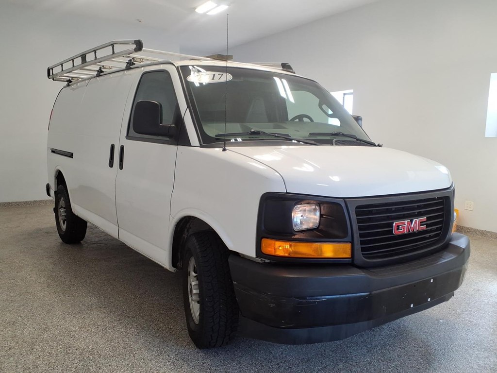Photo 3 of this GMC SAVANA