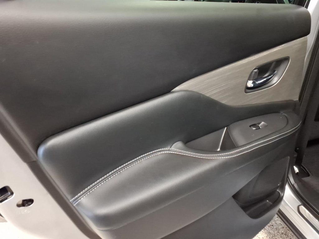 Photo 20 of this NISSAN MURANO