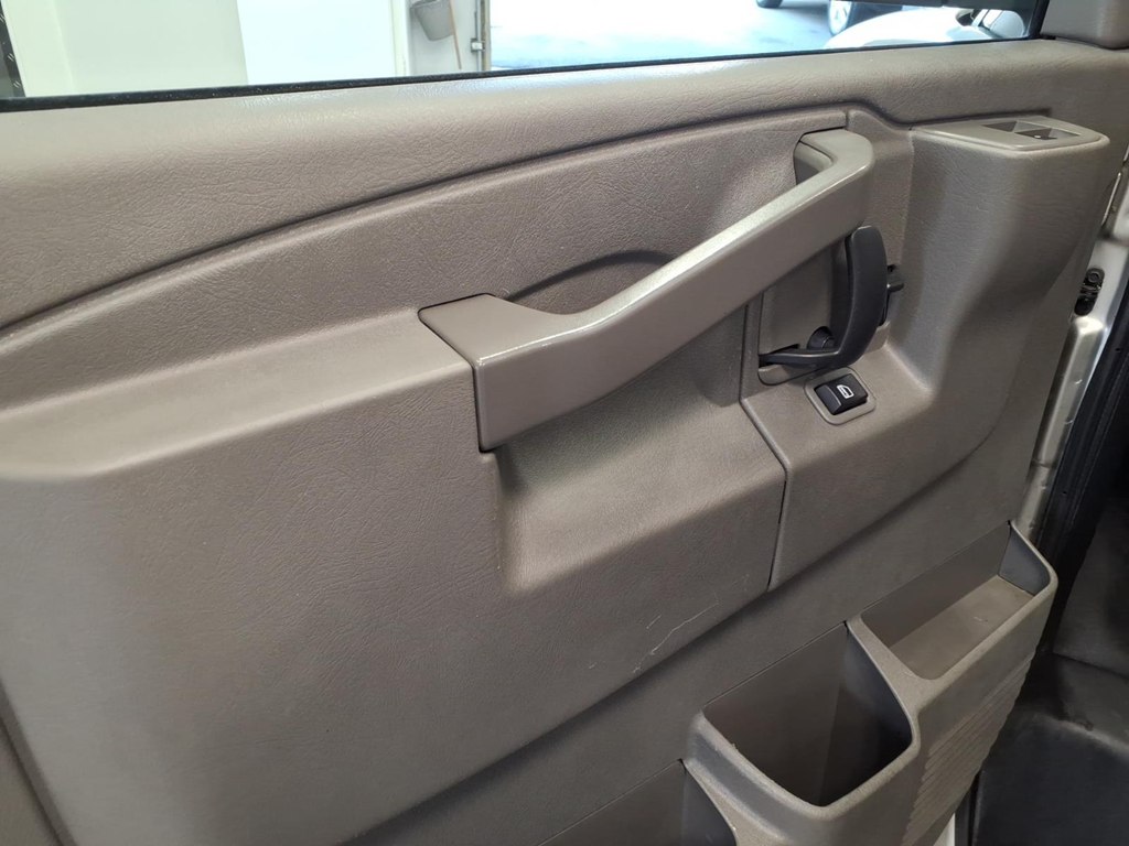 Photo 8 of this CHEVROLET EXPRESS