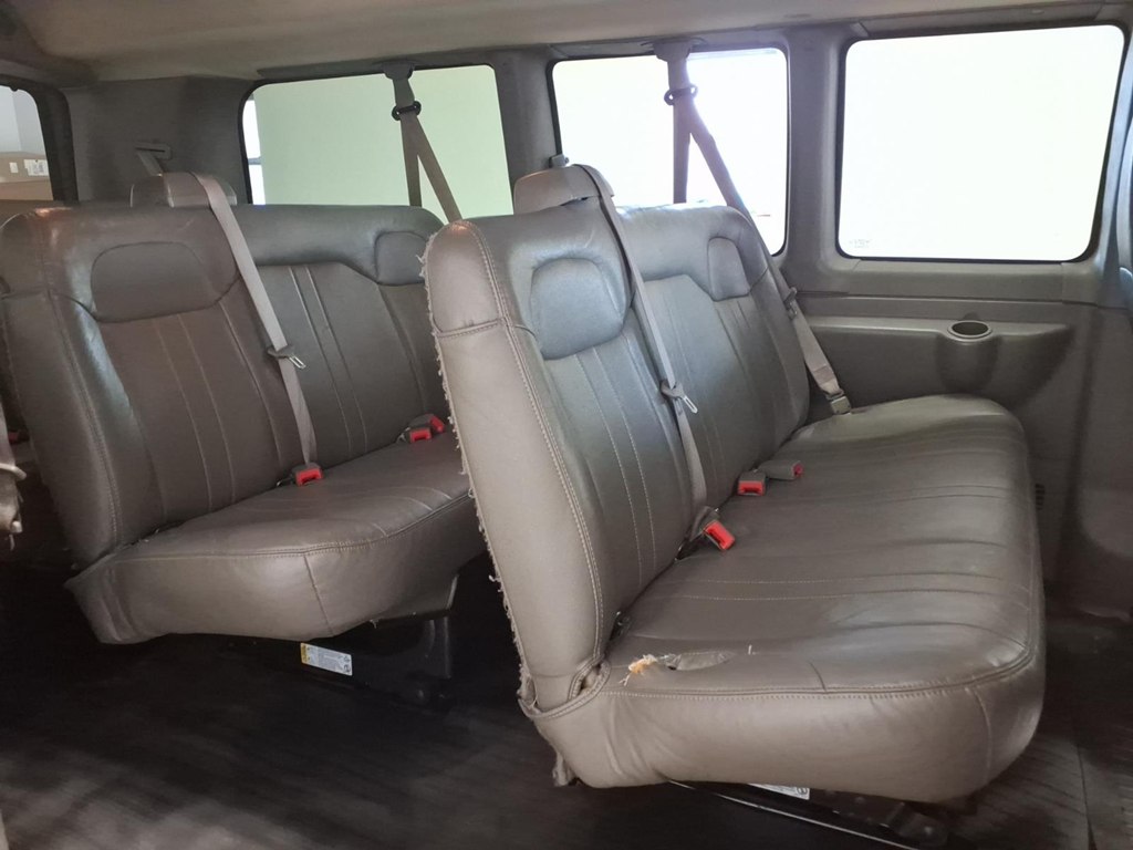 Photo 14 of this CHEVROLET EXPRESS