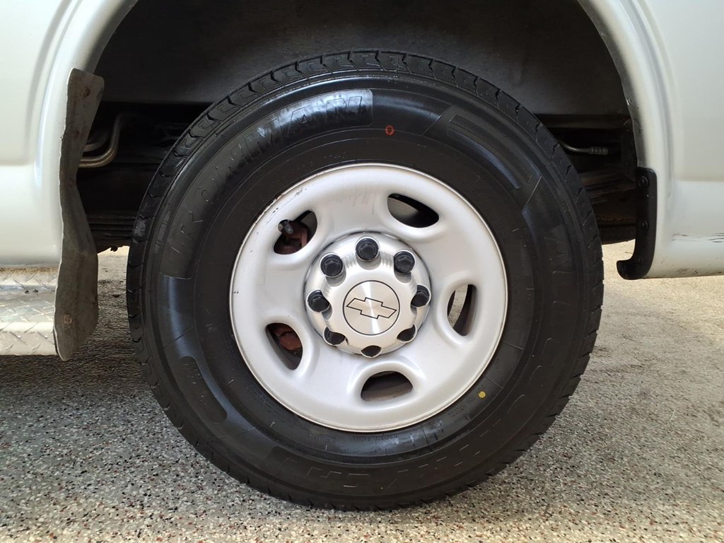 Photo 7 of this CHEVROLET EXPRESS