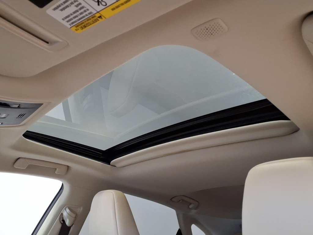 Photo 22 of this LEXUS RX 350